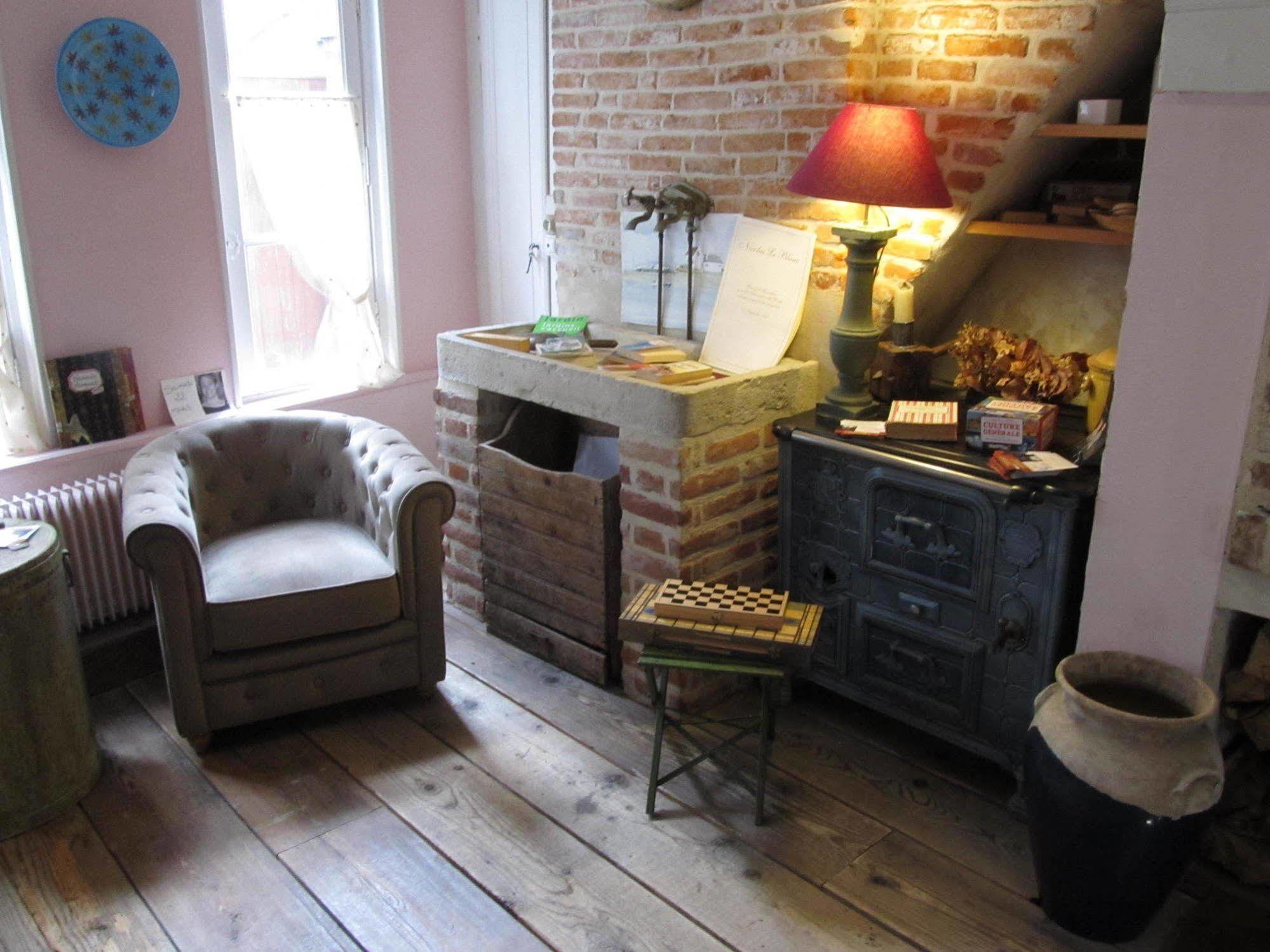 D'hôtes A L'ecole Buissonniere Couette-café Honfleur